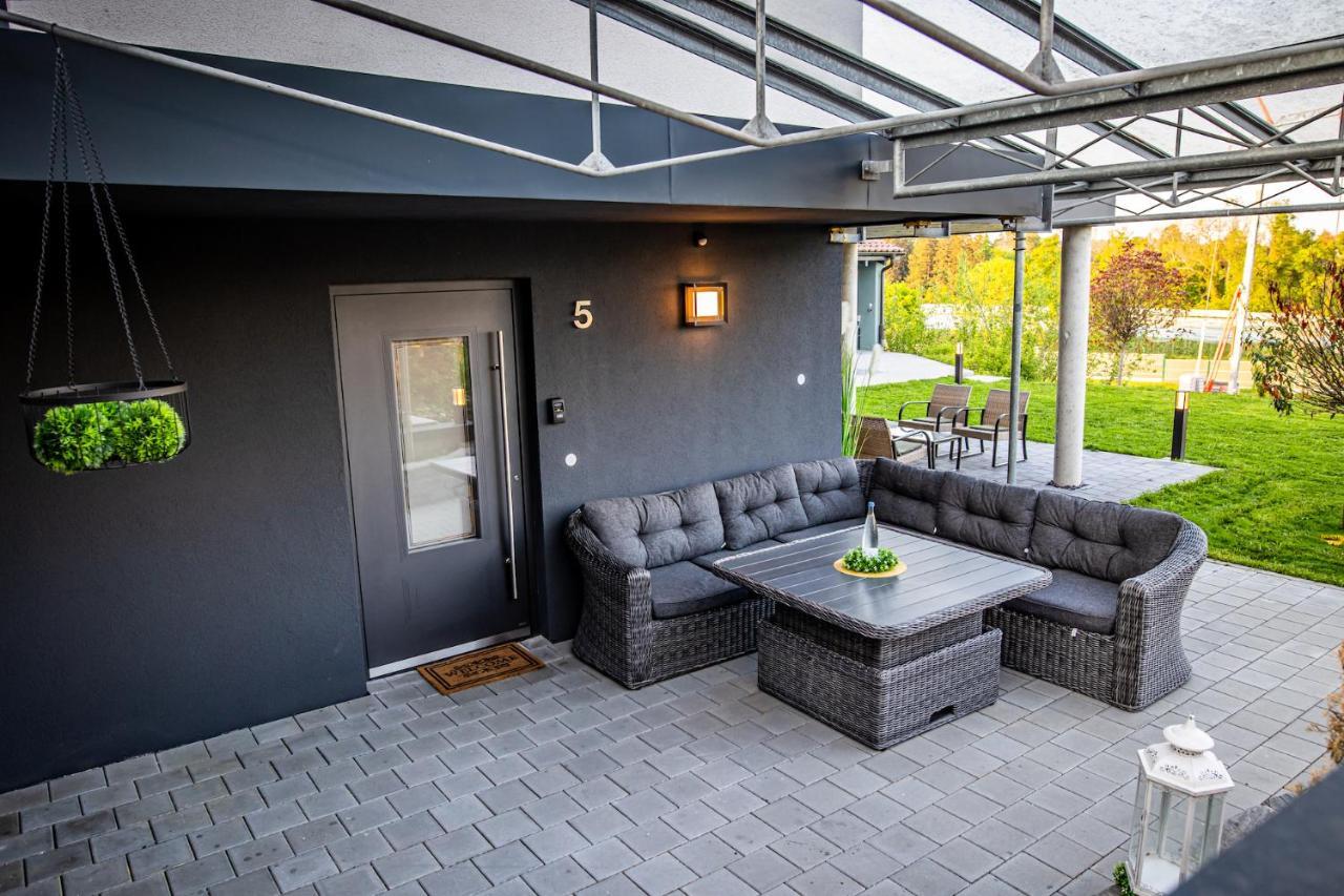 Ferienwohnung Bodenseesuite In FDH الغرفة الصورة